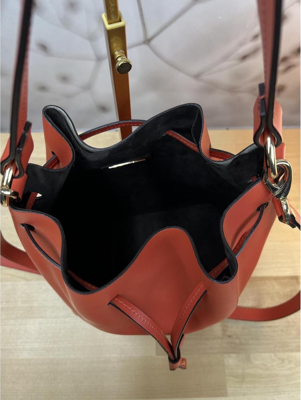 Designer A. Bellucci Bucket Bag, crossbody - Picture 6 of 8